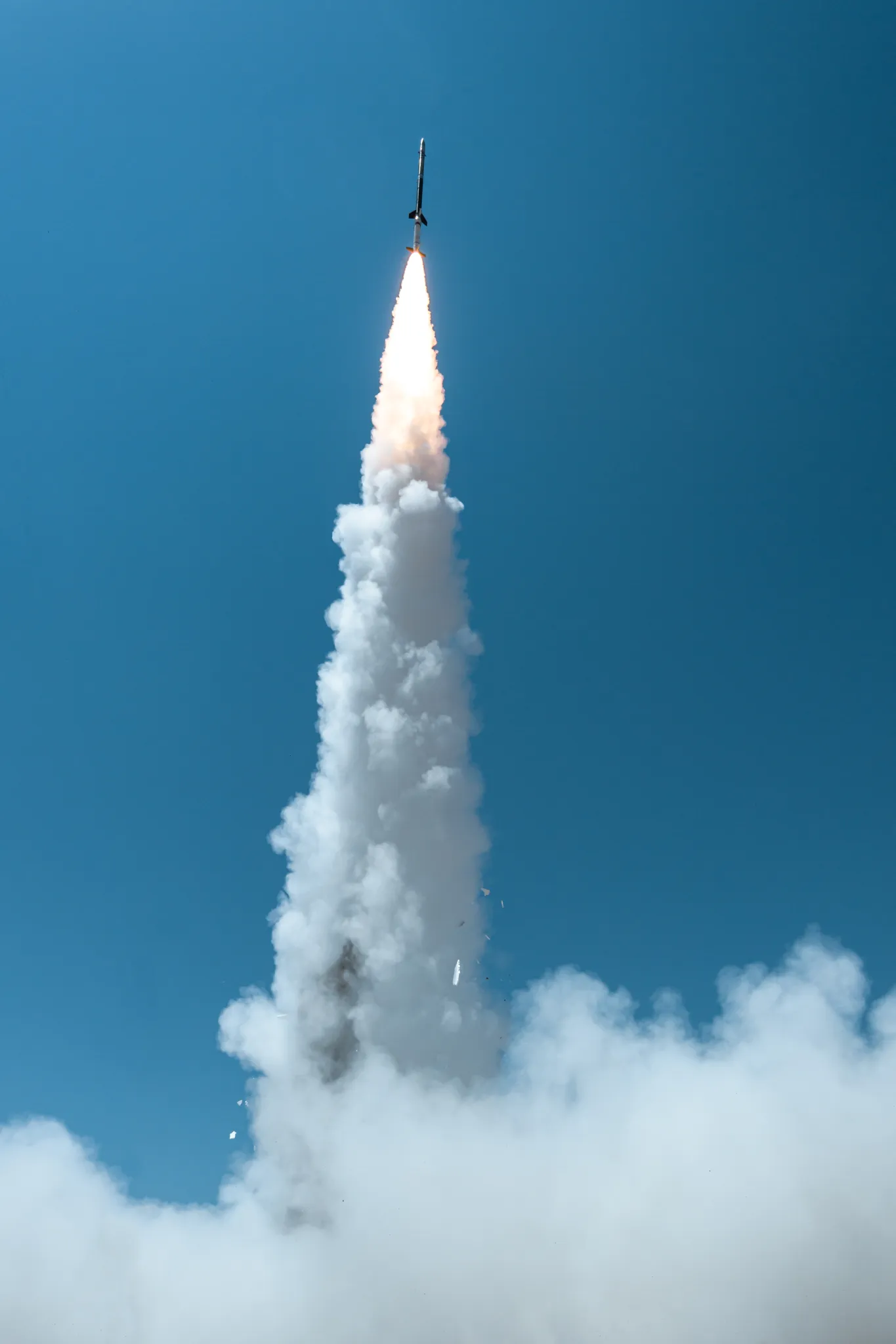 MaGIXS launches from White Sands Missile Range, New Mexico.